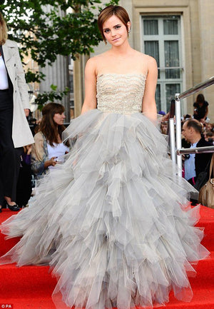 2013 Oscar de la Renta Dove-Grey Silk Strapless Bustier Tiered Tulle Gown w/Tags