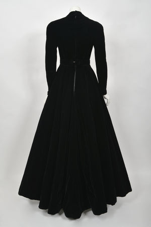 1952 Nina Ricci Haute Couture Documented Ivory Beaded Satin & Black Velvet Gown