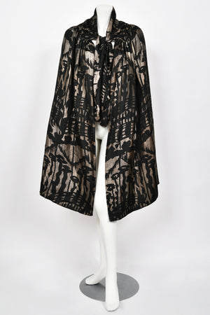 1920's Liberty & Co Couture Metallic Gold Lamé Silk Art-Deco Motif Cape