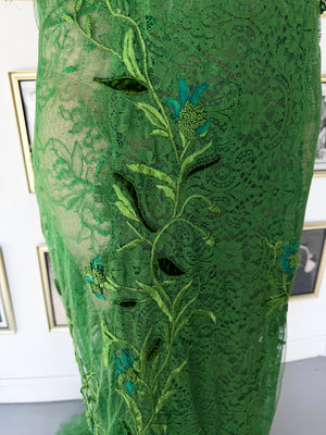 2011 Tom Ford Emerald Green Embroidered Sheer Tulle Lace Velvet-Bra Trained Editorial Gown