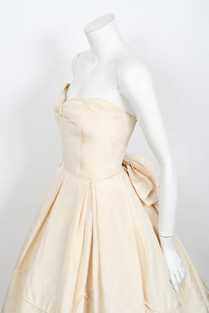 1950's Rosalie Macrini Couture Cream Silk Strapless Bridal Wedding Gown