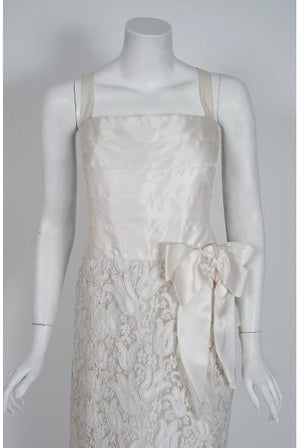 1971 Chanel Haute Couture White Tulip Novelty Lace & Satin Party Dress Ensemble