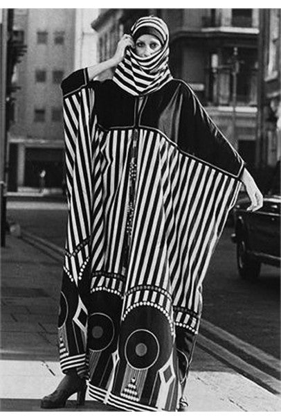 1970 Jean Varon Documented Linen & Jersey Graphic Print Peplum Maxi Dress