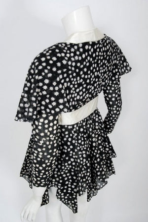 1970 Ossie Clark Daisy Celia Birtwell Print Capelet Empire Handkerchief Blouse