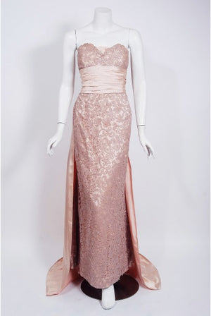 1952 Pierre Balmain Couture Pale-Pink Silk Lace Strapless Trained Gown Ensemble