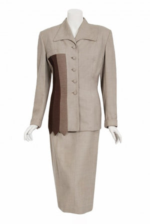 1954 Lilli-Ann Dove Gray Sharkskin Pintuck Stripes Jacket Hourglass Suit