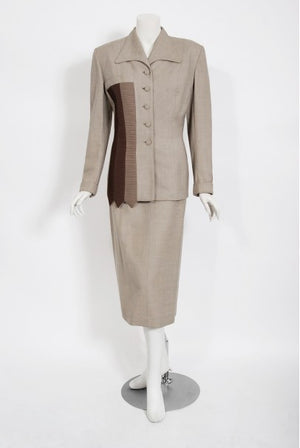 1954 Lilli-Ann Dove Gray Sharkskin Pintuck Stripes Jacket Hourglass Suit