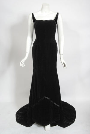 1967 Don Loper Couture For Barbra Streisand Black Hourglass Gown & Hat