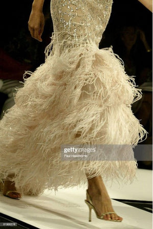 2005 Oscar de la Renta Navy Beaded Sheer-Tulle Hourglass Feather Mermaid Gown