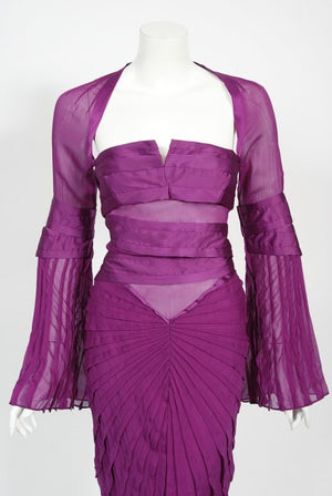 2004 Gucci by Tom Ford Pleated Purple Silk Bell Sleeve Cut-Out Dress