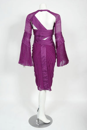 2004 Gucci by Tom Ford Pleated Purple Silk Bell Sleeve Cut-Out Dress
