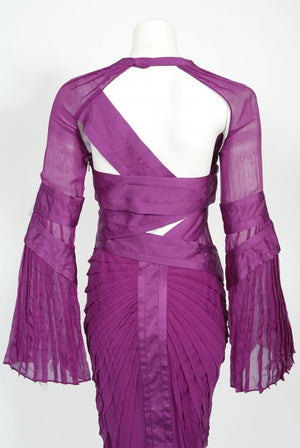 2004 Gucci by Tom Ford Pleated Purple Silk Bell Sleeve Cut-Out Dress
