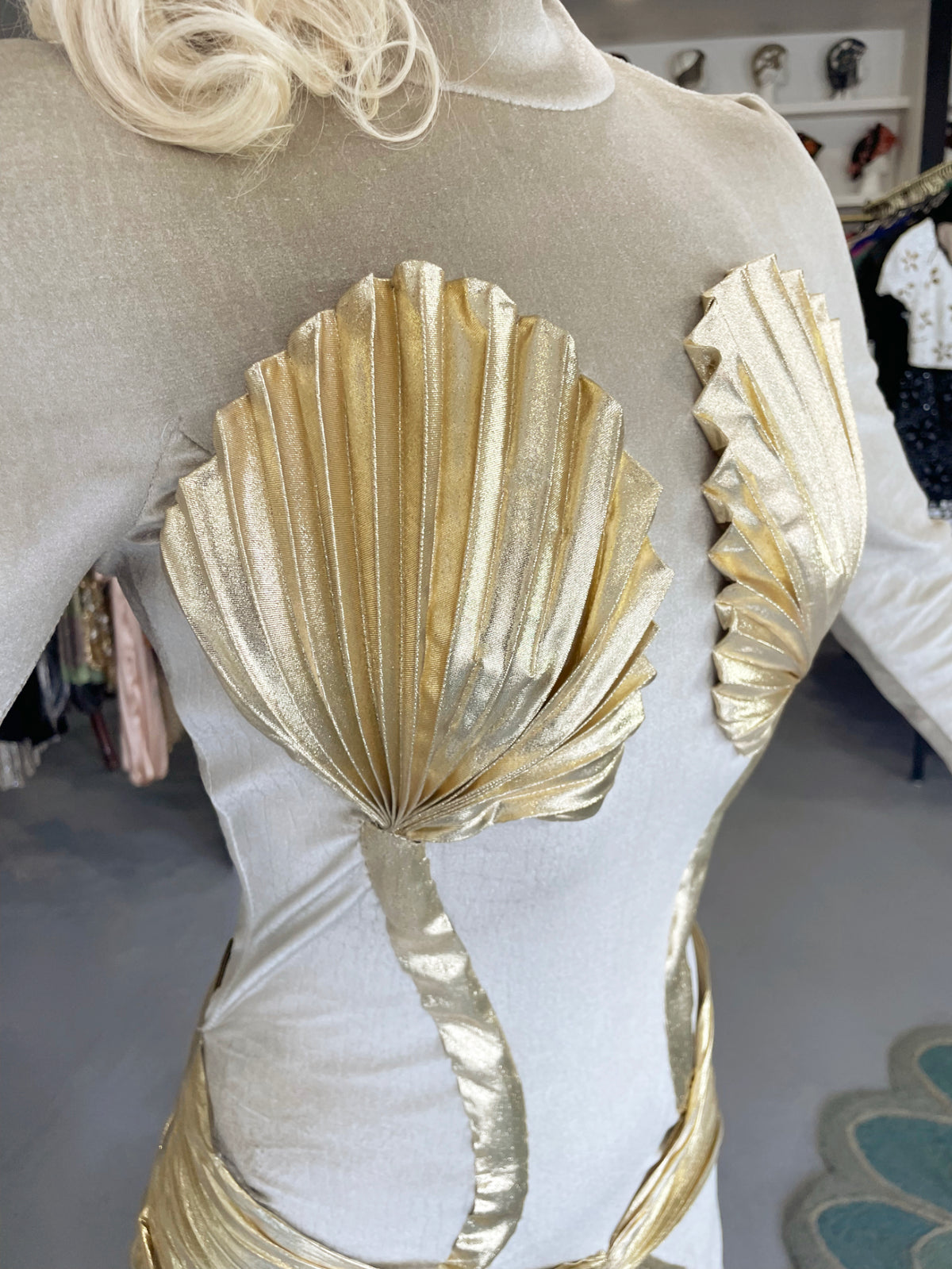 1984 Thierry Mugler &#39;Winter of the Angels&#39; Metallic Gold Lamè &amp; Stretch Velvet Gown