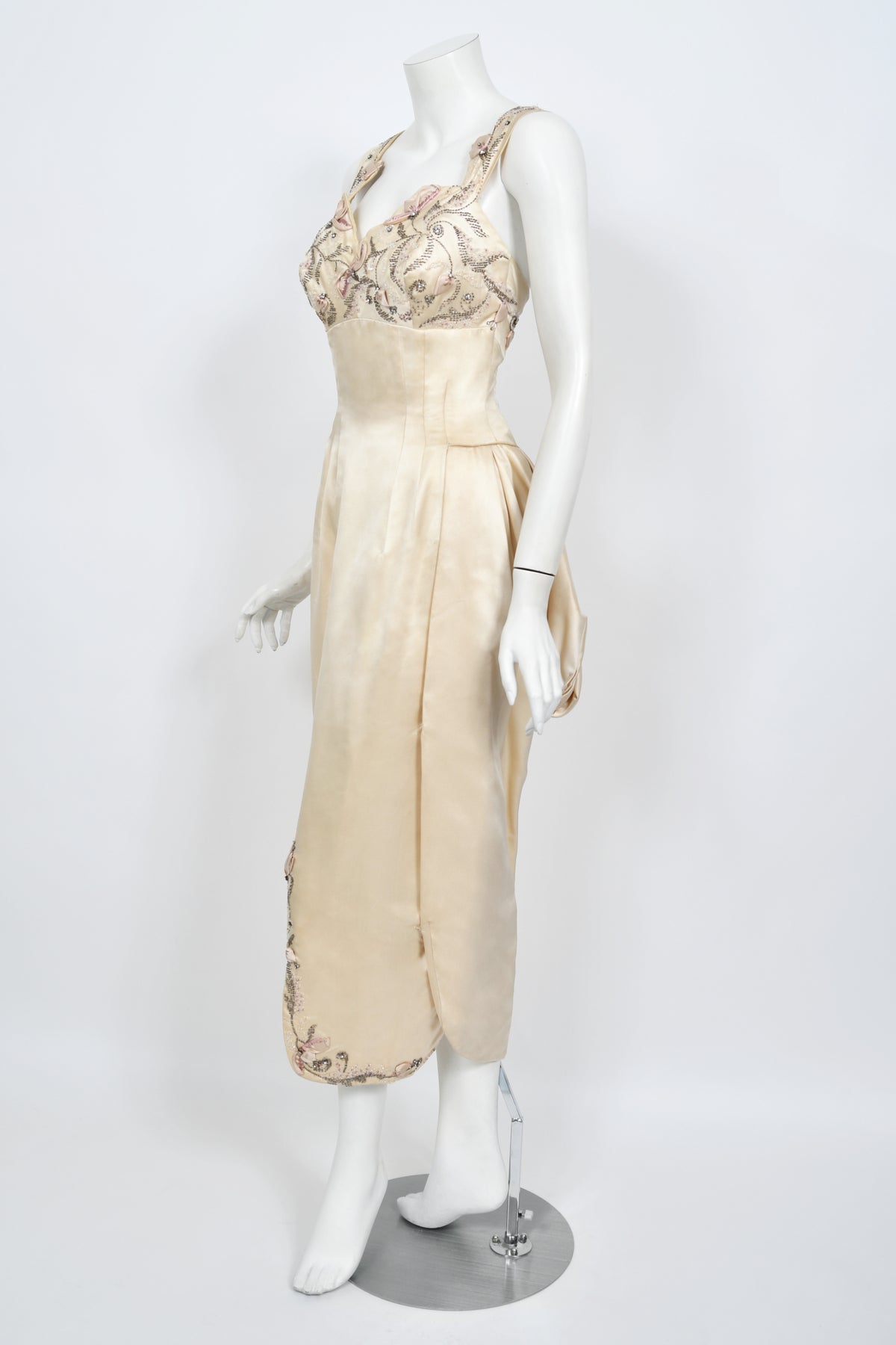 1950&#39;s Candlelight Satin Beaded Appliqué Skirted Hourglass Custom Couture Dress