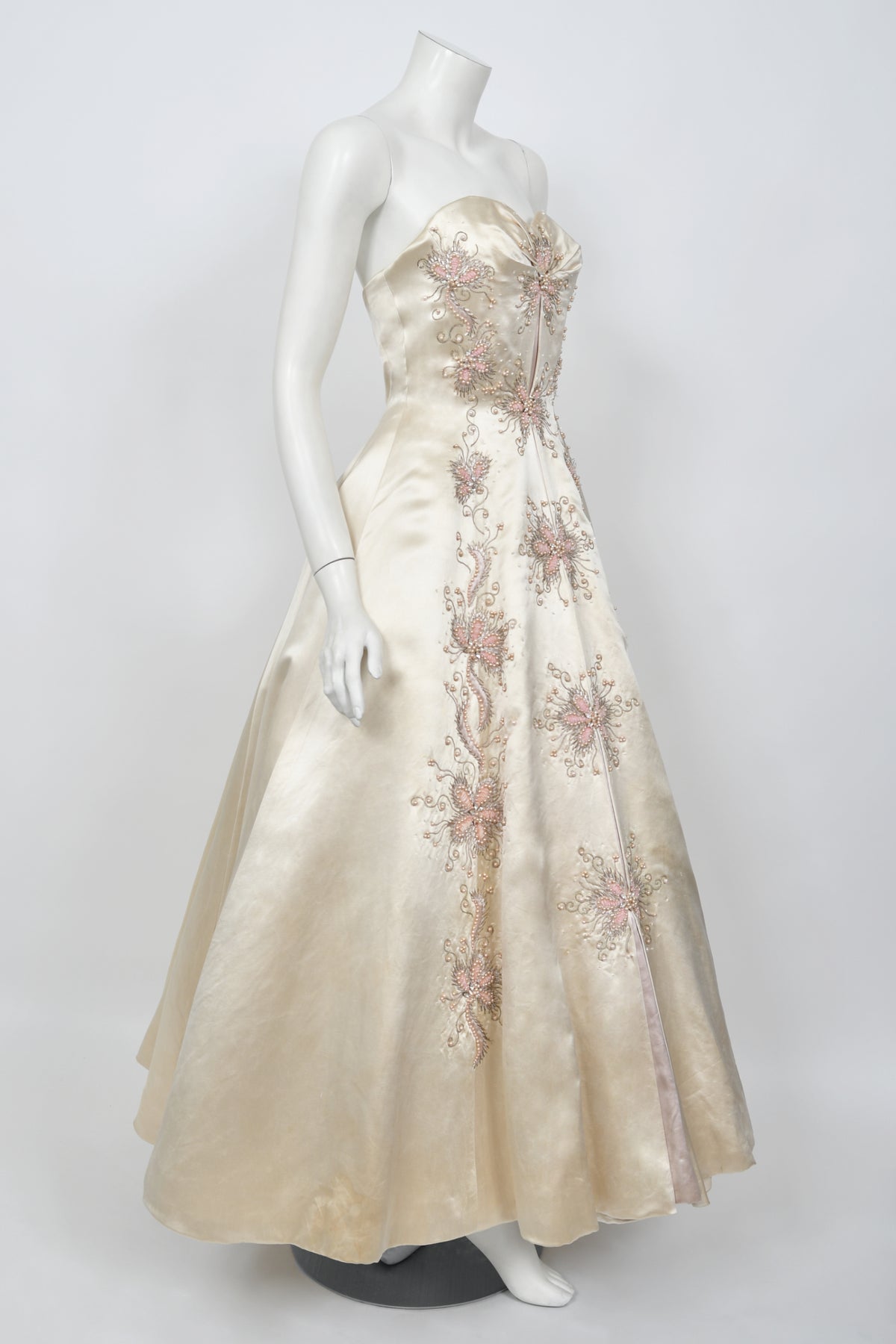 1950&#39;s Beaded Embroidered Cream &amp; Pale Pink Satin Strapless Couture Ballgown