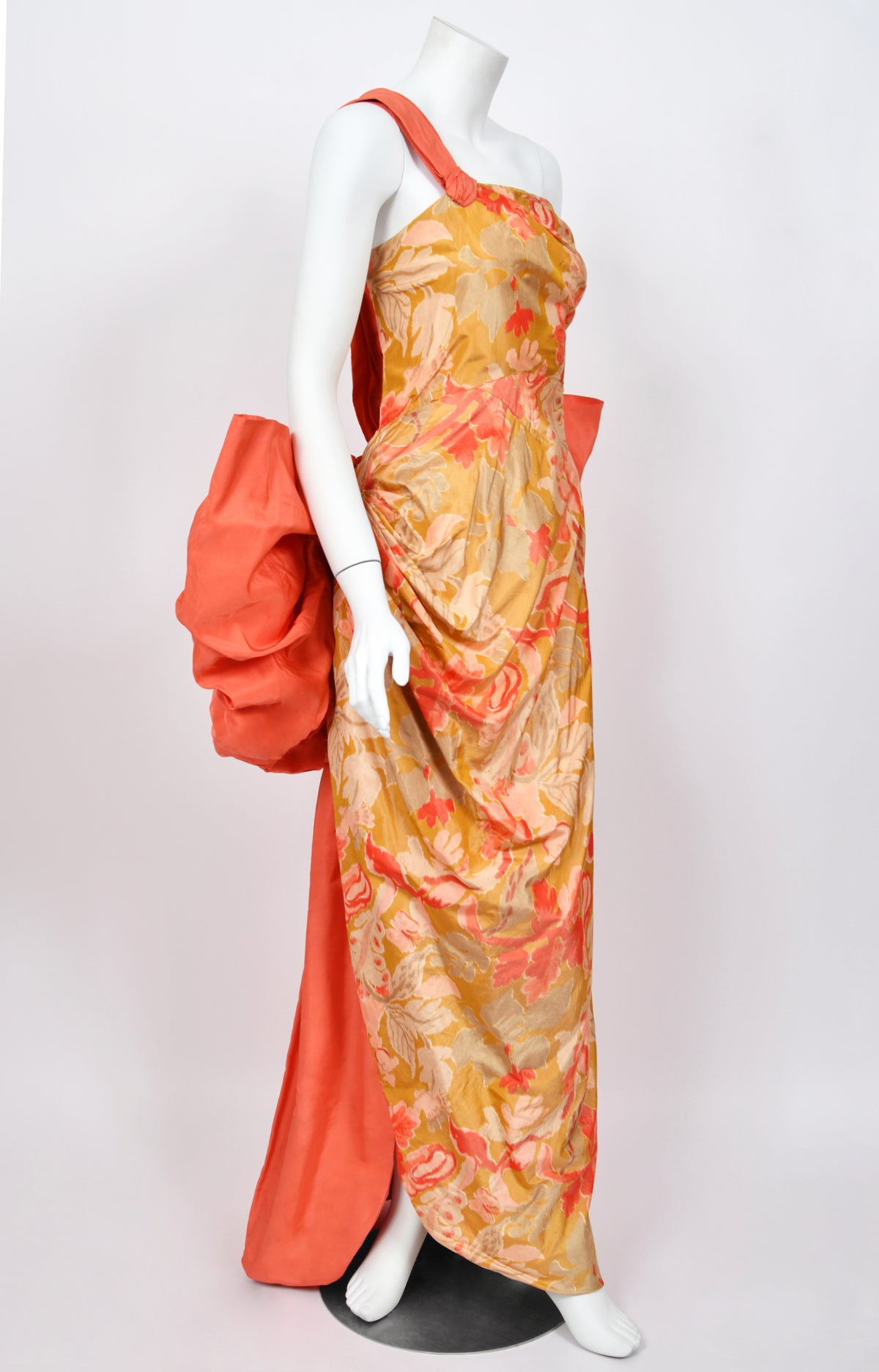 1950&#39;s Rosalie Macrini Couture Watercolor Floral Silk Sculptural Back-Bow Gown
