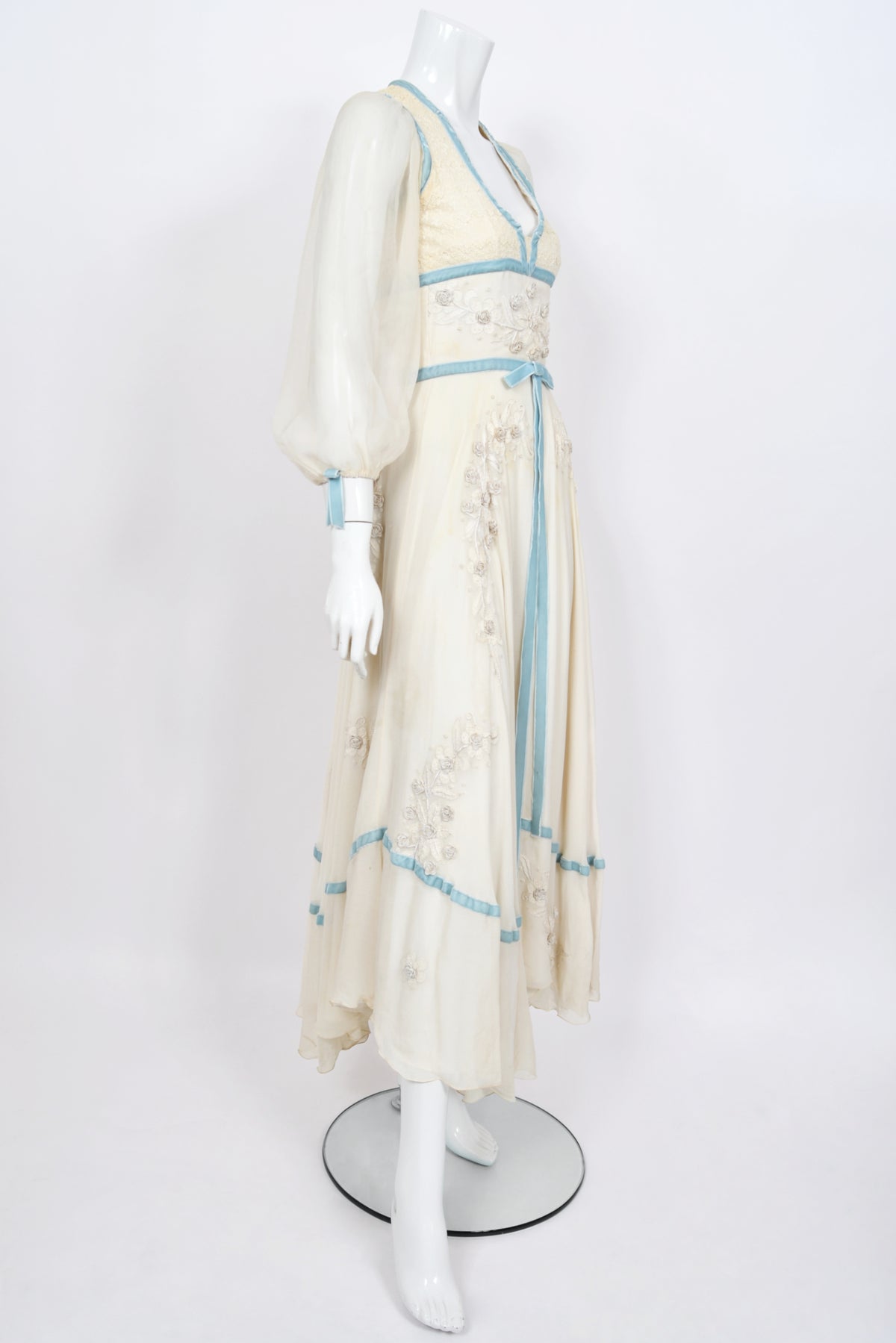 1975 Thea Porter Couture Ivory Silk Embroidered Floral Billow-Sleeve &#39;Gypsy&#39; Dress