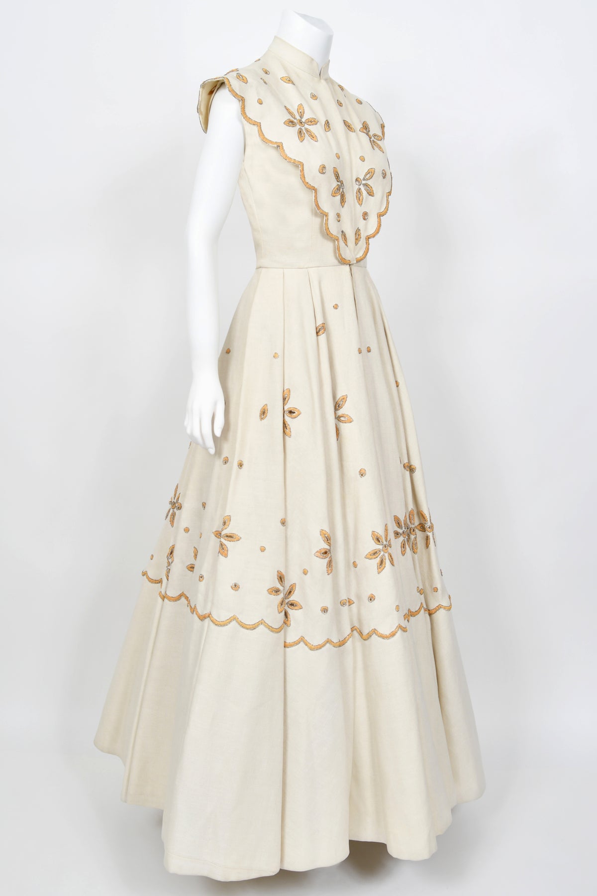 1949 Jacques Fath Attributed Haute Couture Embroidered Beaded Eyelet Cream Linen Gown