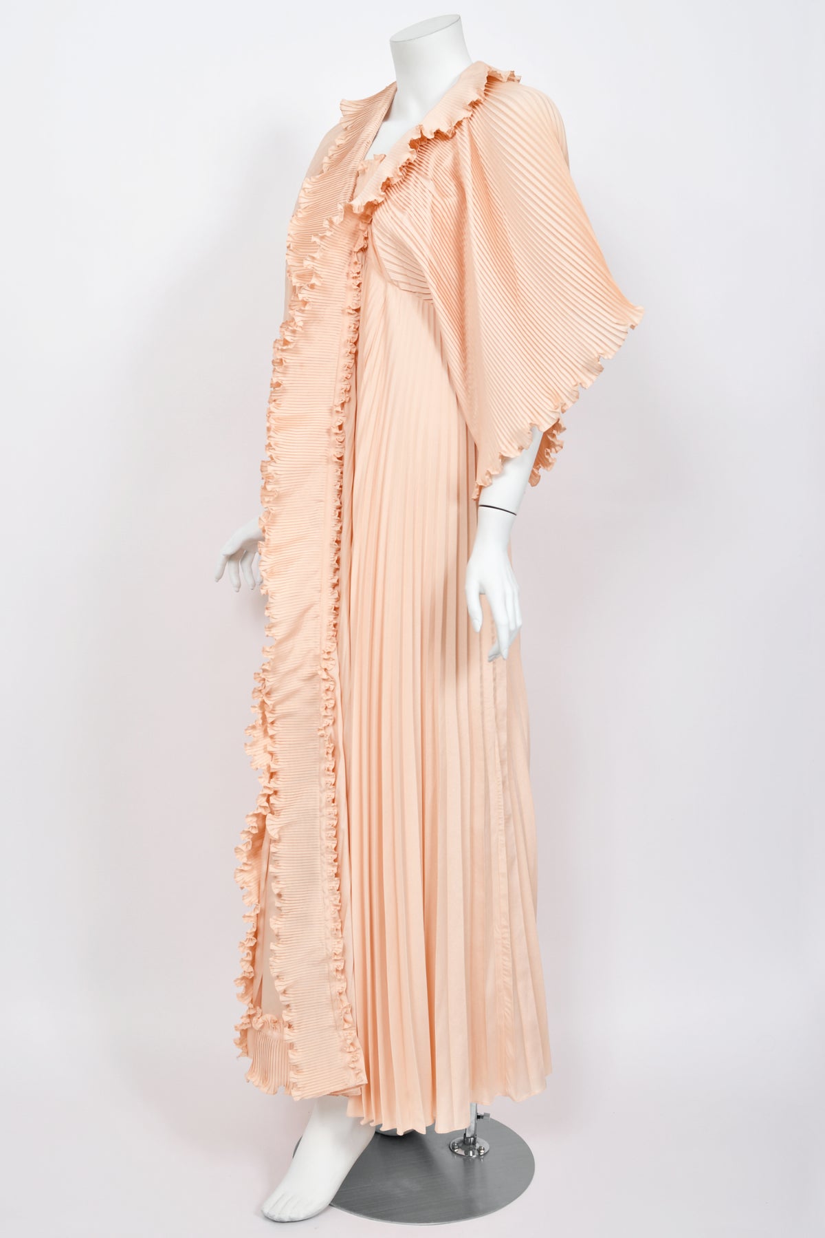 1973 Zandra Rhodes Blush Pink Heavily-Pleated Full Length Jacket Peignoir Set