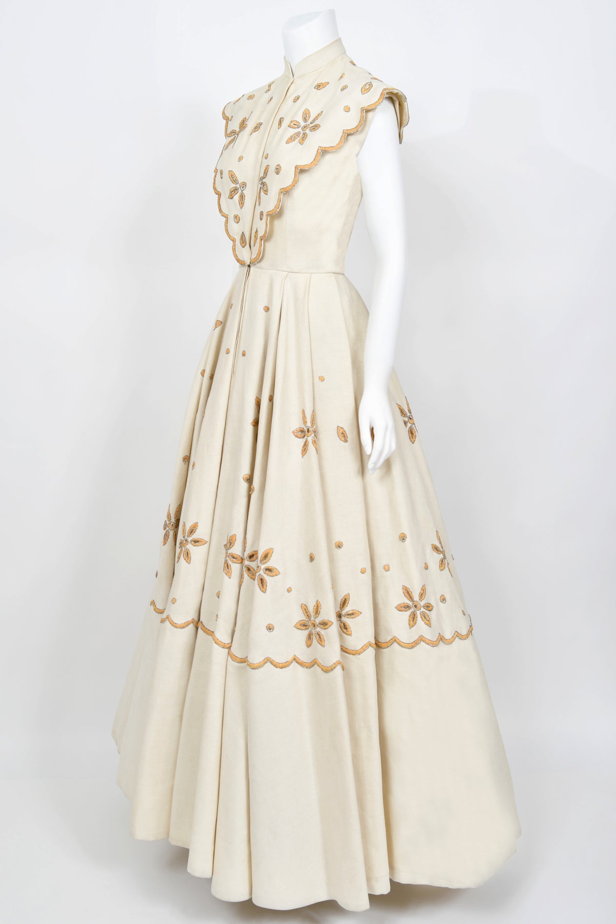 1949 Jacques Fath Attributed Haute Couture Embroidered Beaded Eyelet Cream Linen Gown