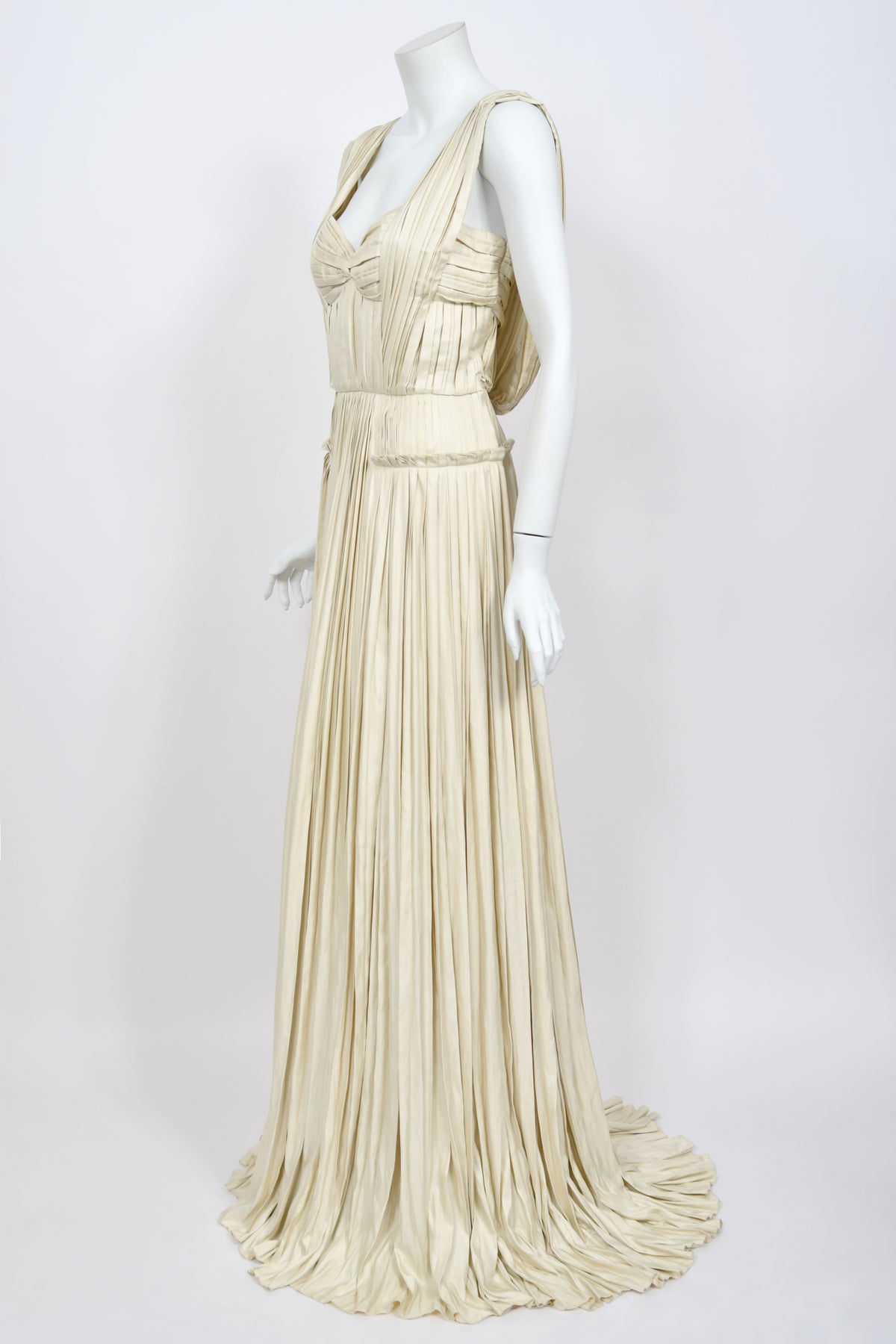 2009 Bottega Veneta Heavily Pleated Ivory Silk Bustier Runway Gown w/ Tags