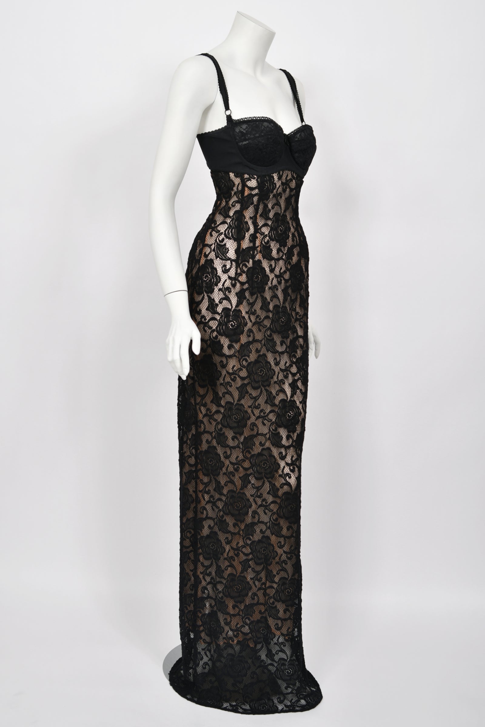 Monica Bellucci Dolce Gabbana Lace Dress Midi Dress Lace Vestito Nero Dolce E Gabbana Dolce And Gabbana Black Lace Maxi Dress With Monica Bellucci Dolce Gabbana Lace Dress Midi Dress Lace Vestito Nero Dolce E Gabbana Dolce And Gabbana Black Lace Maxi Dress With