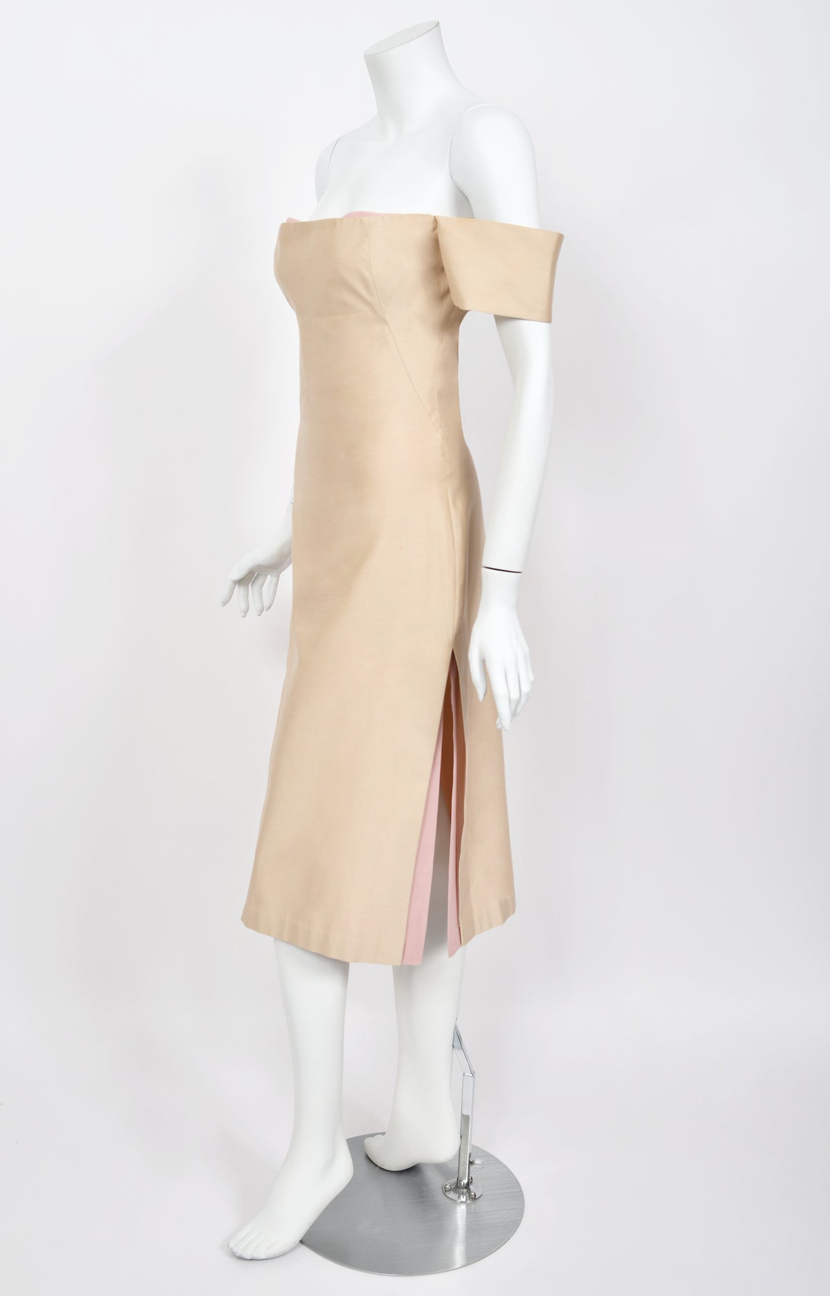 2001 Alexander McQueen &#39;Voss Collection&#39; Nude &amp; Pink Off-Shoulder Bustier Dress