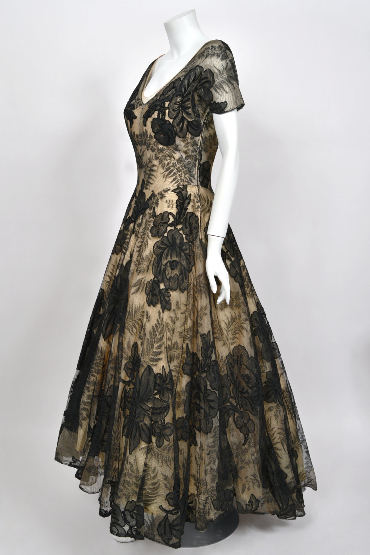 1950’s Hattie Carnegie Couture Large-Scale Black Floral Chenille Lace Full Skirted High-Low Gown