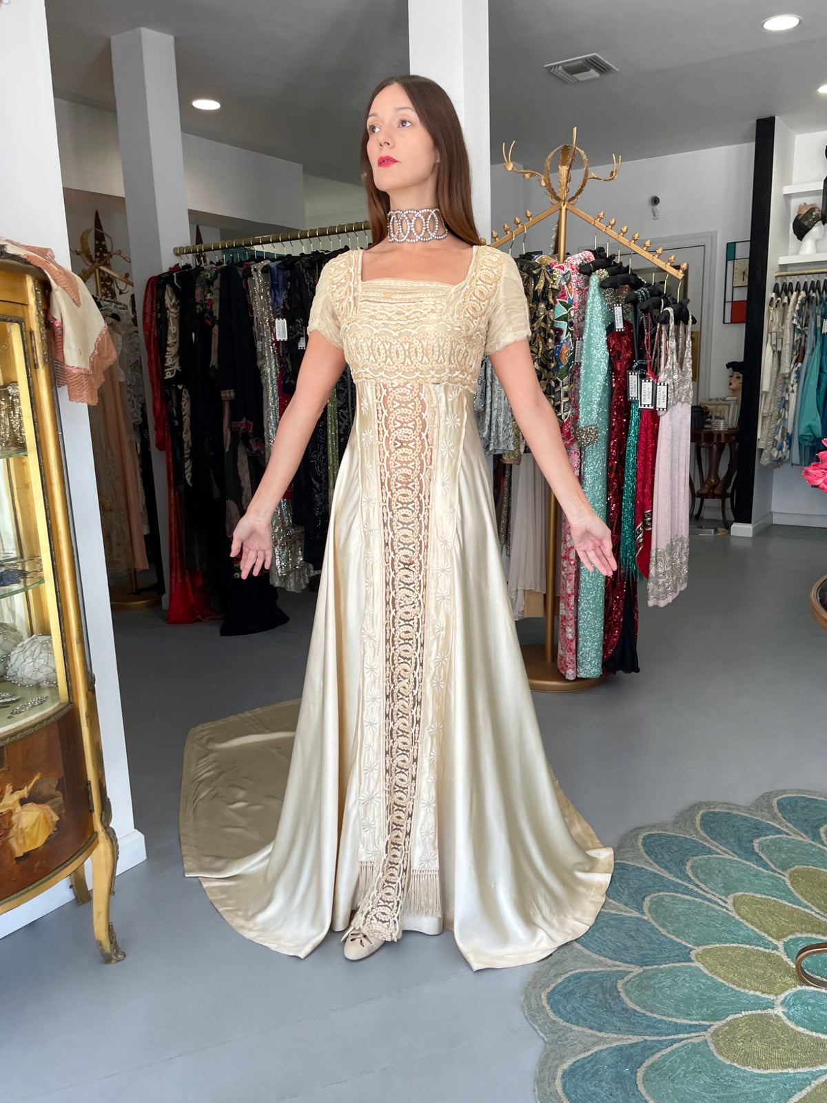 1910&#39;s Ivory Candlelight Embroidered Net-Lace &amp; Silk Satin Trained Bridal Gown