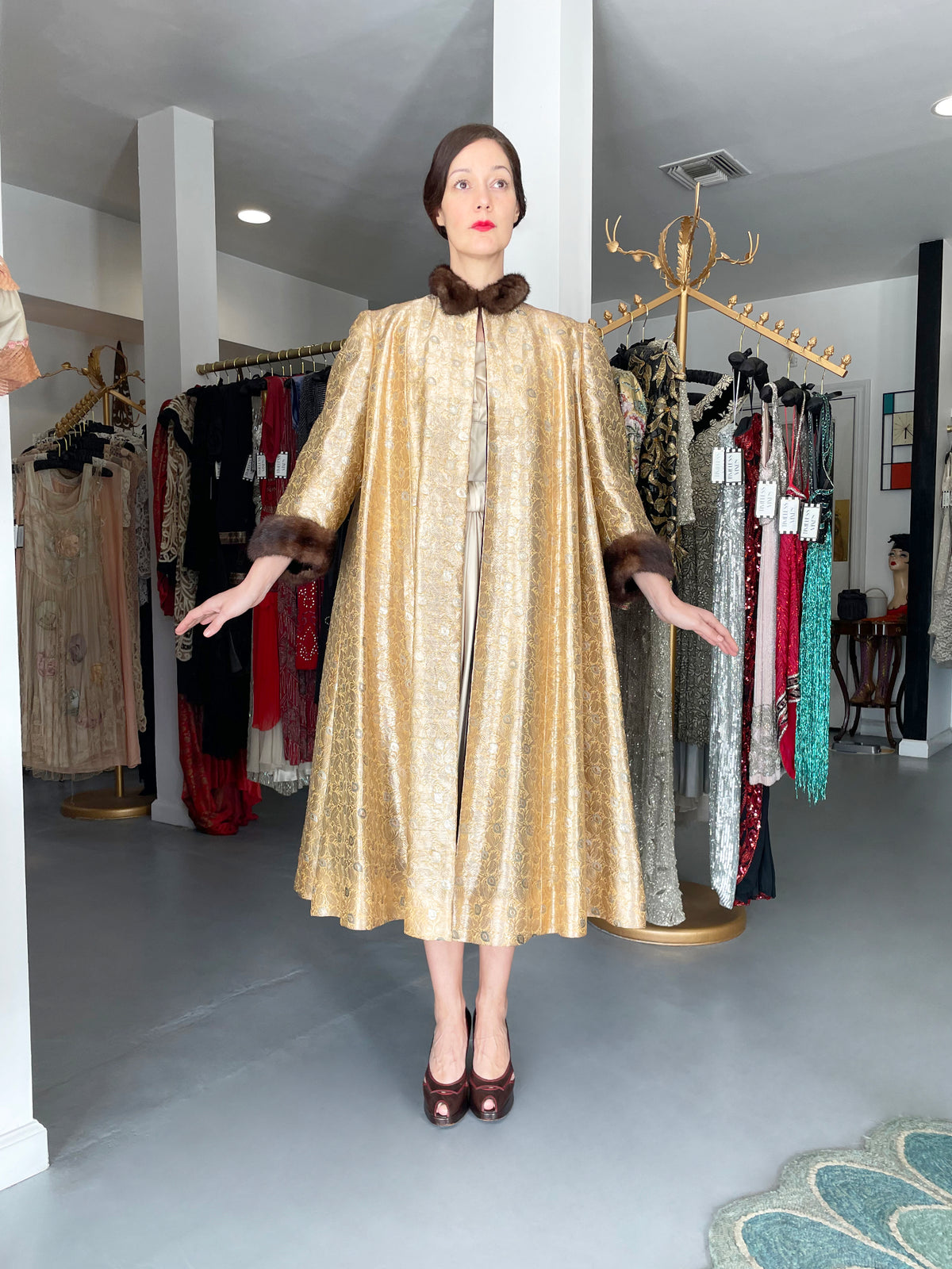 1949 Traina-Norell Couture Vogue Documented Metallic Gold Silk &amp; Mink Swing Coat