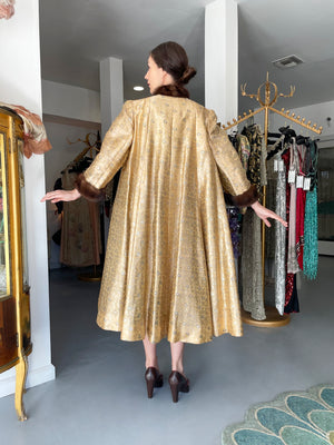 1949 Traina-Norell Couture Vogue Documented Metallic Gold Silk & Mink Swing Coat