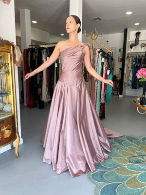 2003 Givenchy Mauve Pink Silk Asymmetric One-Shoulder Full Skirt Trained Gown