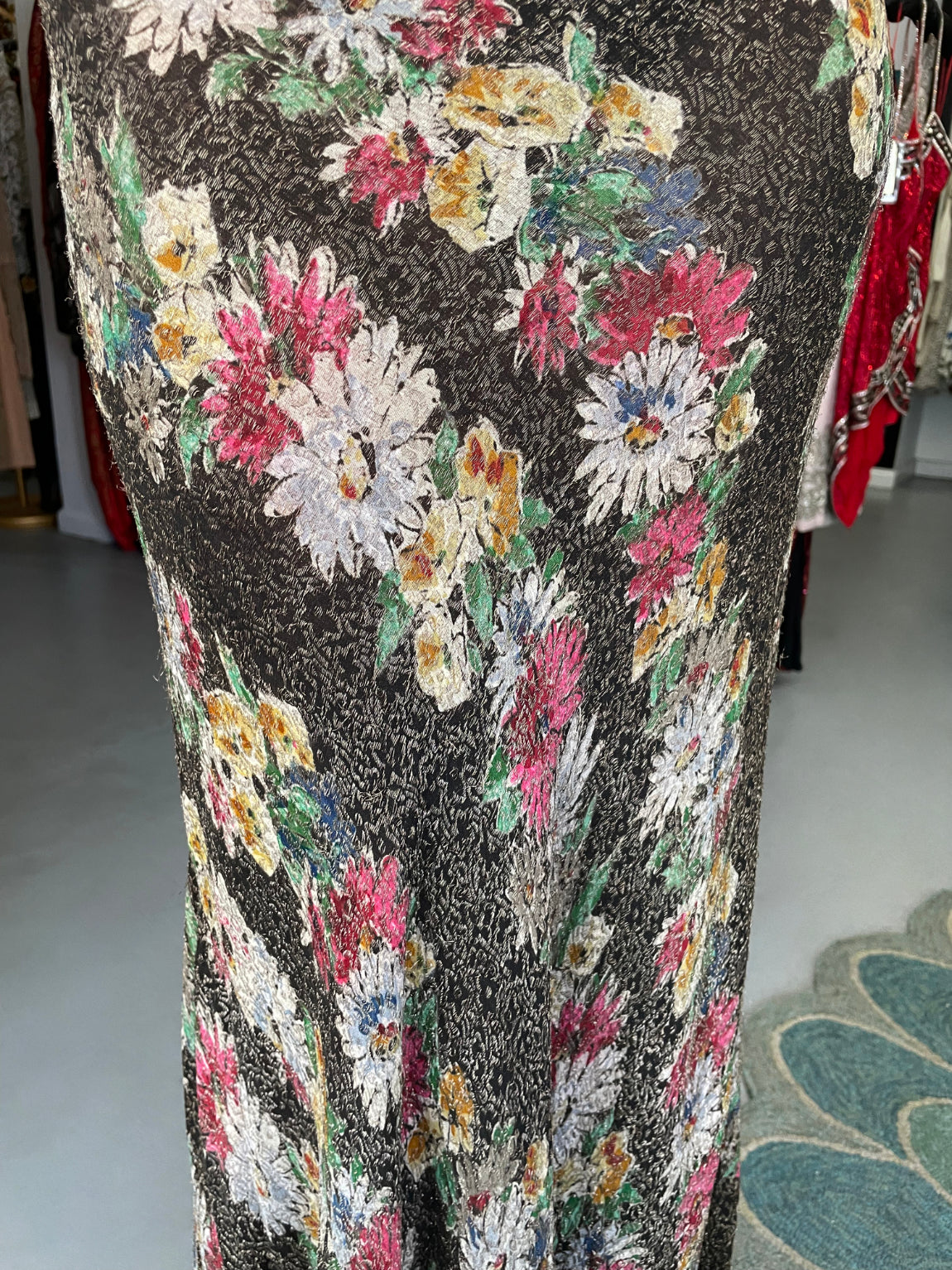 1930&#39;s Colorful Metallic Floral Motif Lamé Cut Out Back Hourglass Bias-Cut Gown