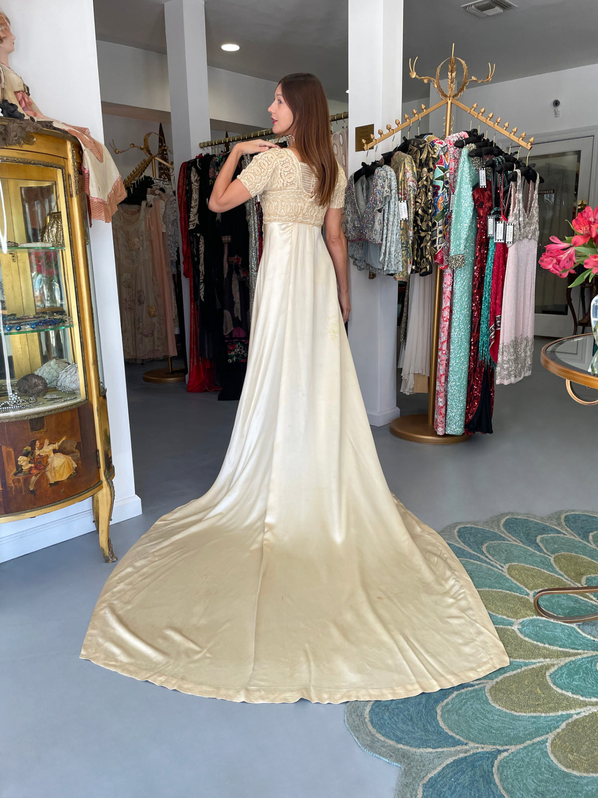 1910&#39;s Ivory Candlelight Embroidered Net-Lace &amp; Silk Satin Trained Bridal Gown