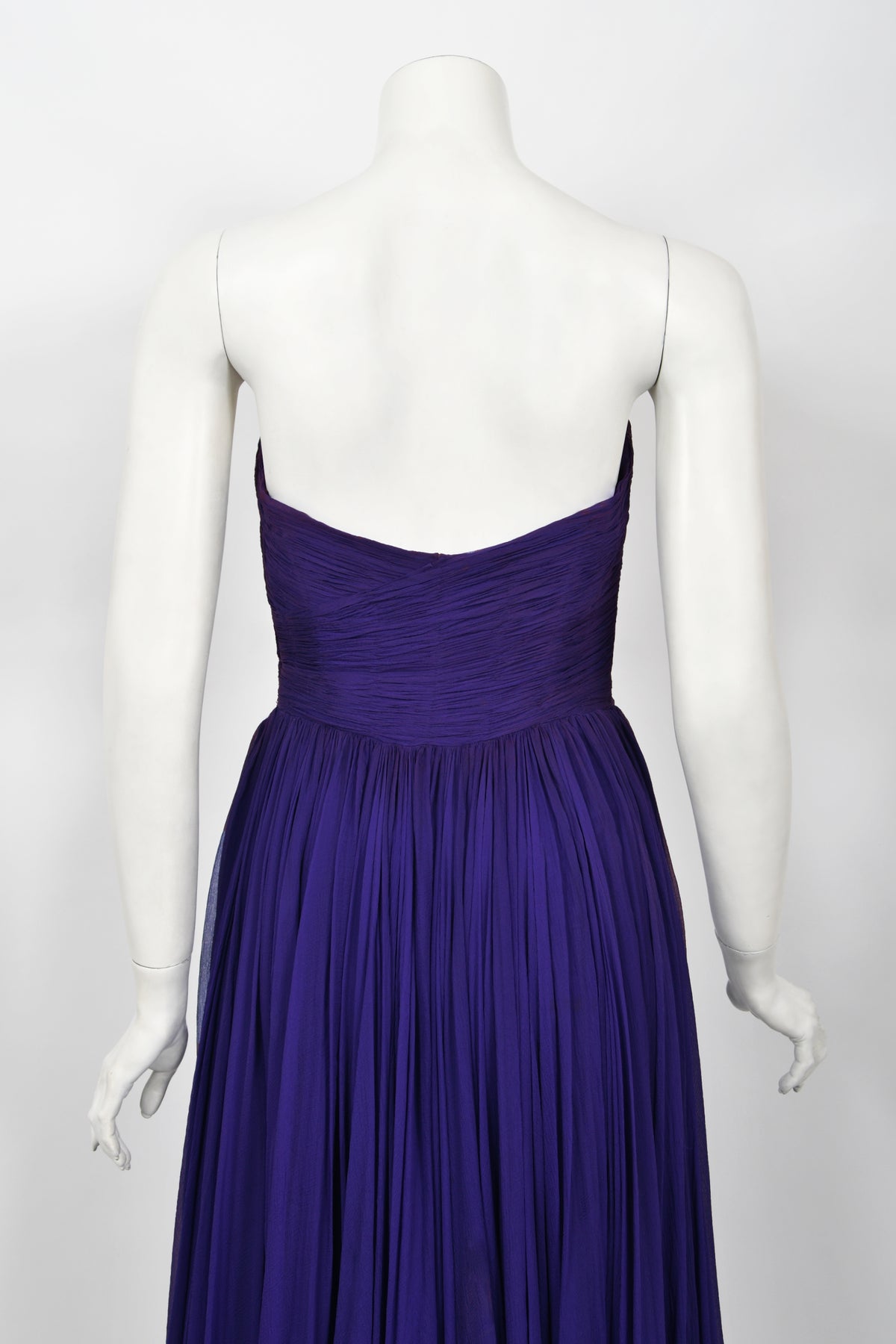 1950&#39;s Gigliola Curiel Couture Pleated Purple Silk Chiffon Strapless Goddess Gown
