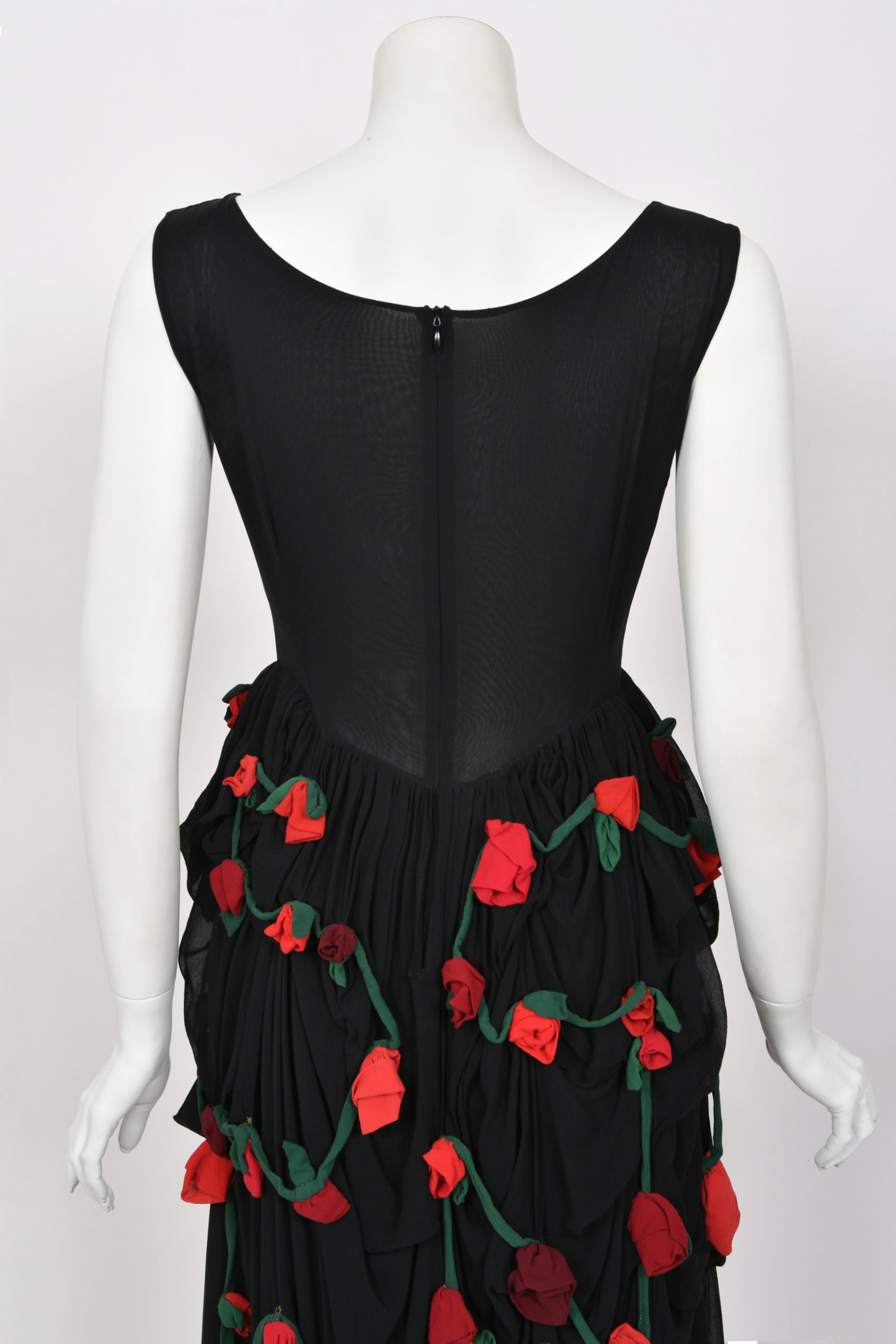 fitted lace wedding dress 1990 Dolce & Gabbana Black Silk Chiffon Red-Roses Floral Appliqu Dres fitted lace wedding dress 1990 Dolce & Gabbana Black Silk Chiffon Red-Roses Floral Appliqu Dres