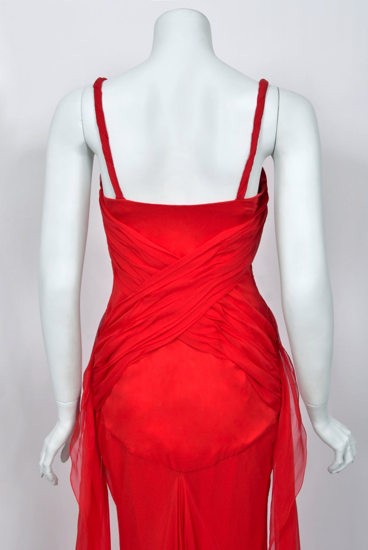 2007 Emanuel Ungaro Lipstick Red Heavily Ruched Silk Chiffon Trained Hourglass Gown