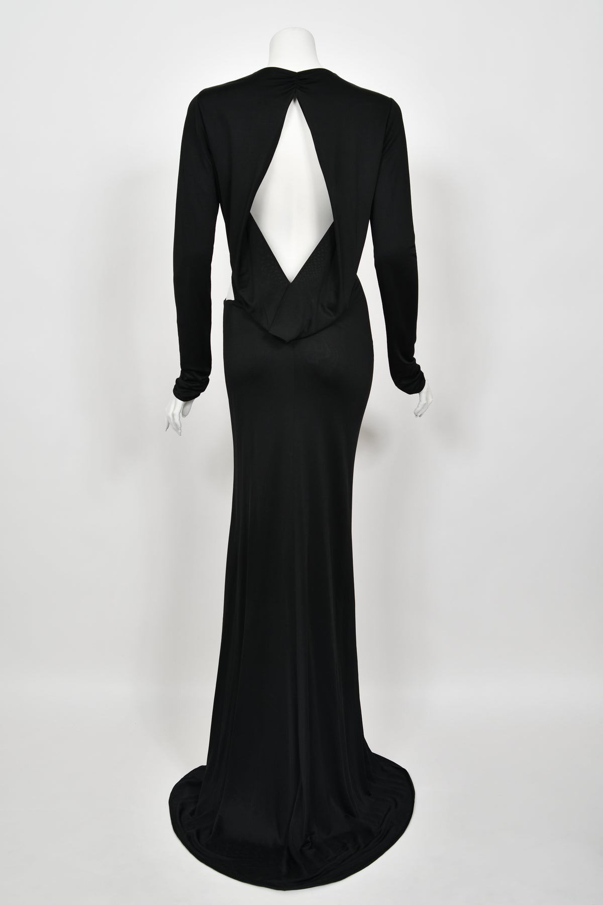 2004 Gucci by Tom Ford Black Silk Jersey Plunge Long Sleeve Cut-Out Finale Gown