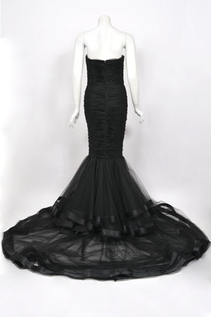 2011 Oscar de la Renta Black Ruched Silk Strapless Bustier Hourglass Trained Gown