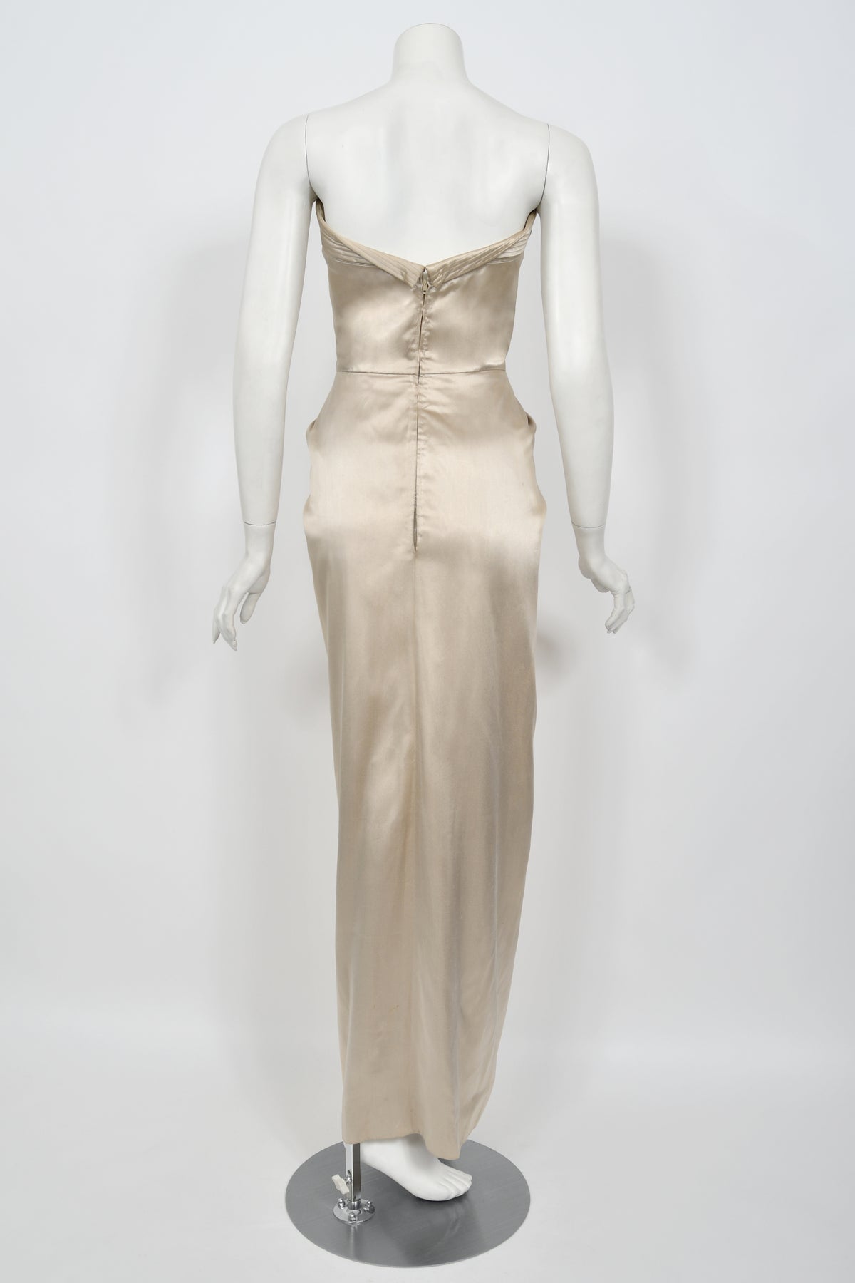1950&#39;s Jacques Griffe Haute Couture Champagne Strapless Bustier Hourglass Gown