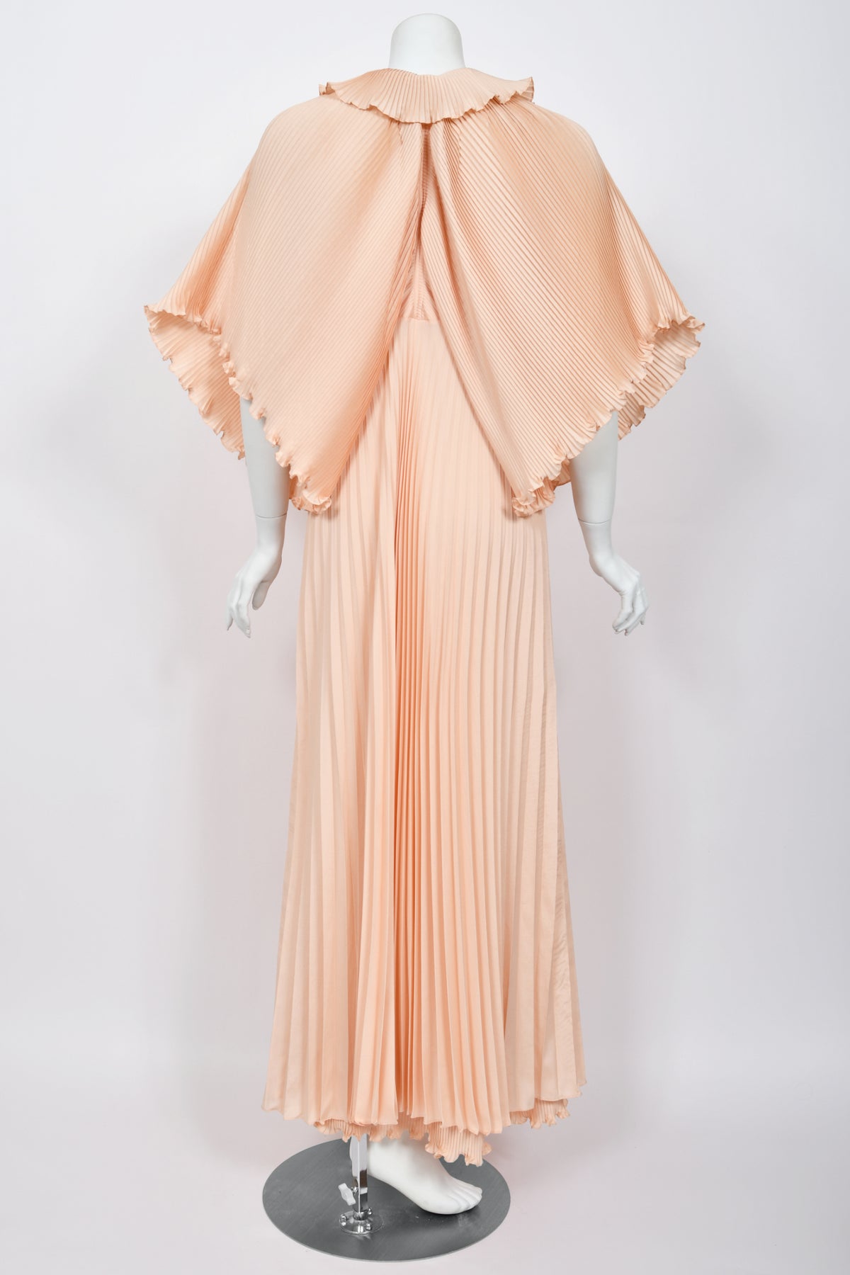 1973 Zandra Rhodes Blush Pink Heavily-Pleated Full Length Jacket Peignoir Set