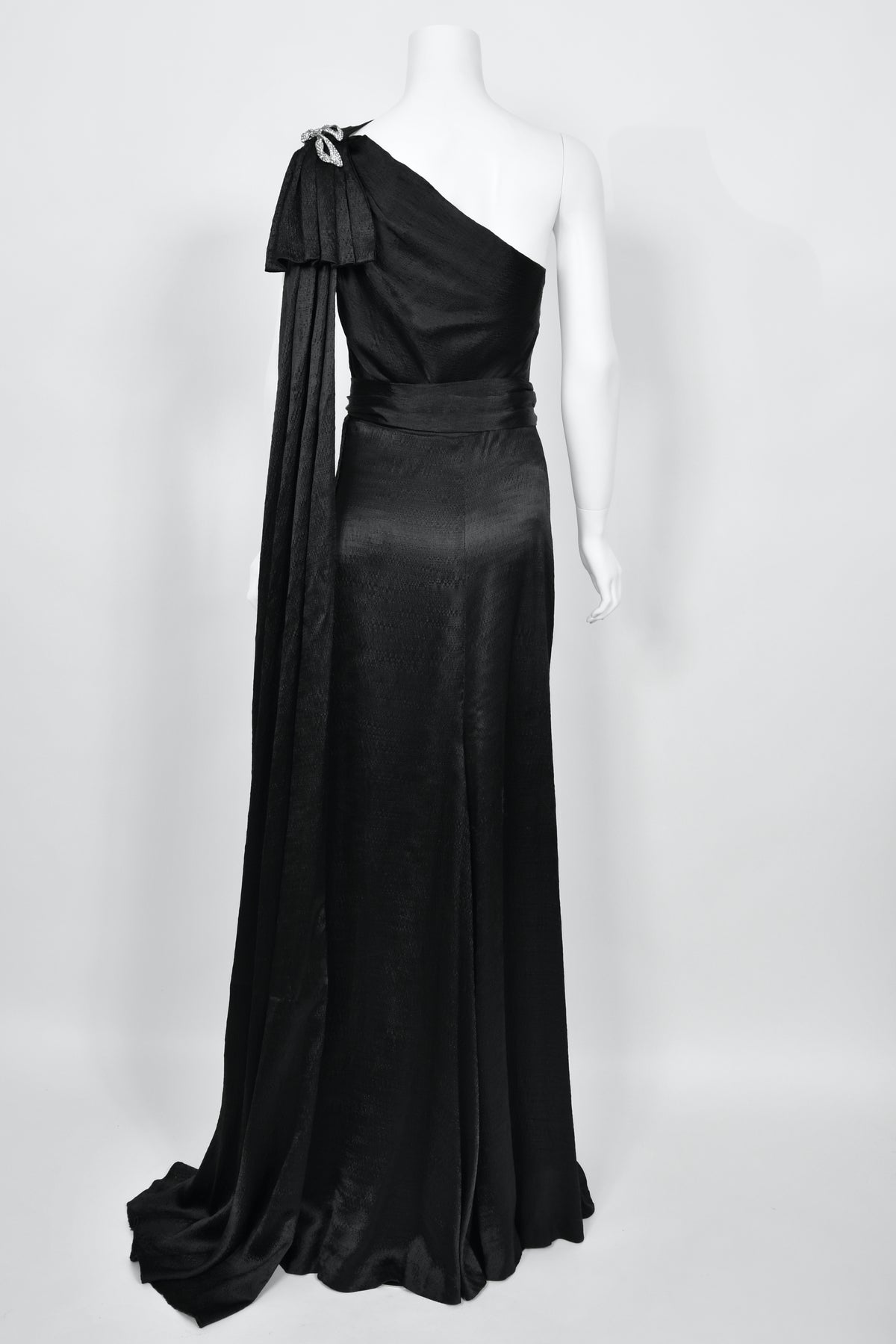 1930&#39;s Milgrim Couture Black Silk Rhinestone Deco-Bows Asymmetric Trained Gown