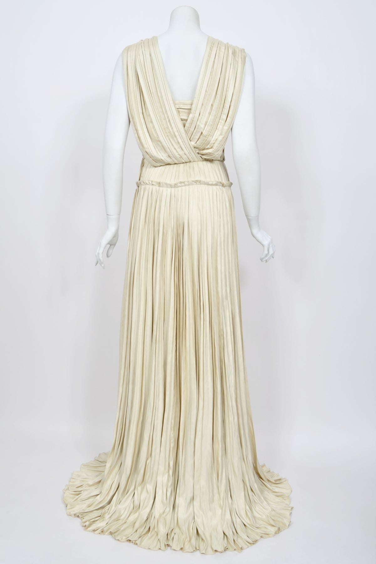 2009 Bottega Veneta Heavily Pleated Ivory Silk Bustier Runway Gown w/ Tags