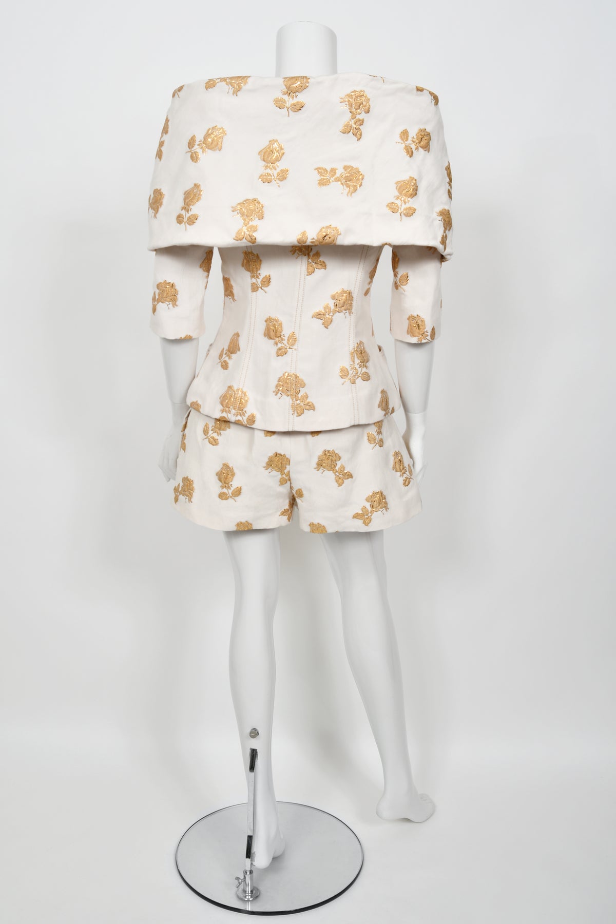 2013 Chanel by Karl Lagerfeld Documented Metallic Gold &amp; Ivory Silk Brocade Jacket w/ Shorts