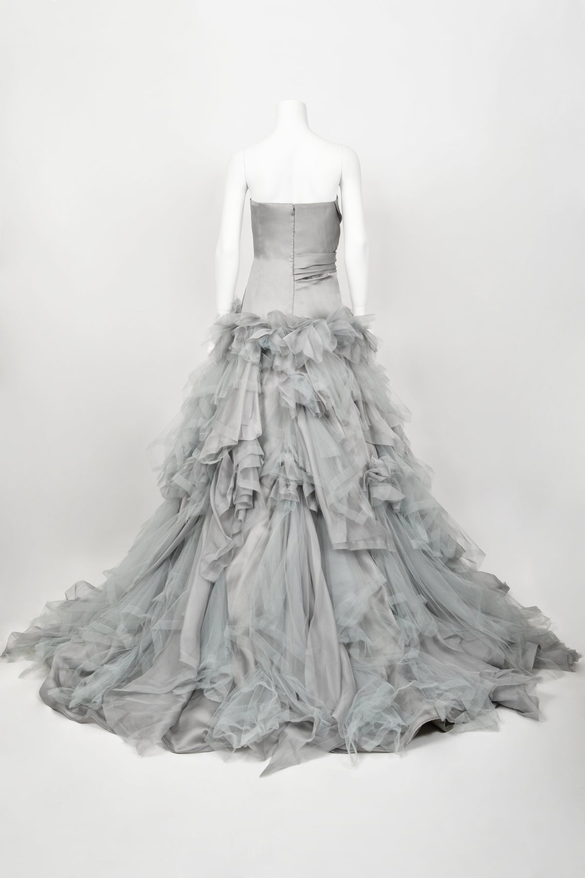 2013 Oscar de la Renta Dove-Grey Silk Strapless Bustier Tiered Tulle Gown w/Tags