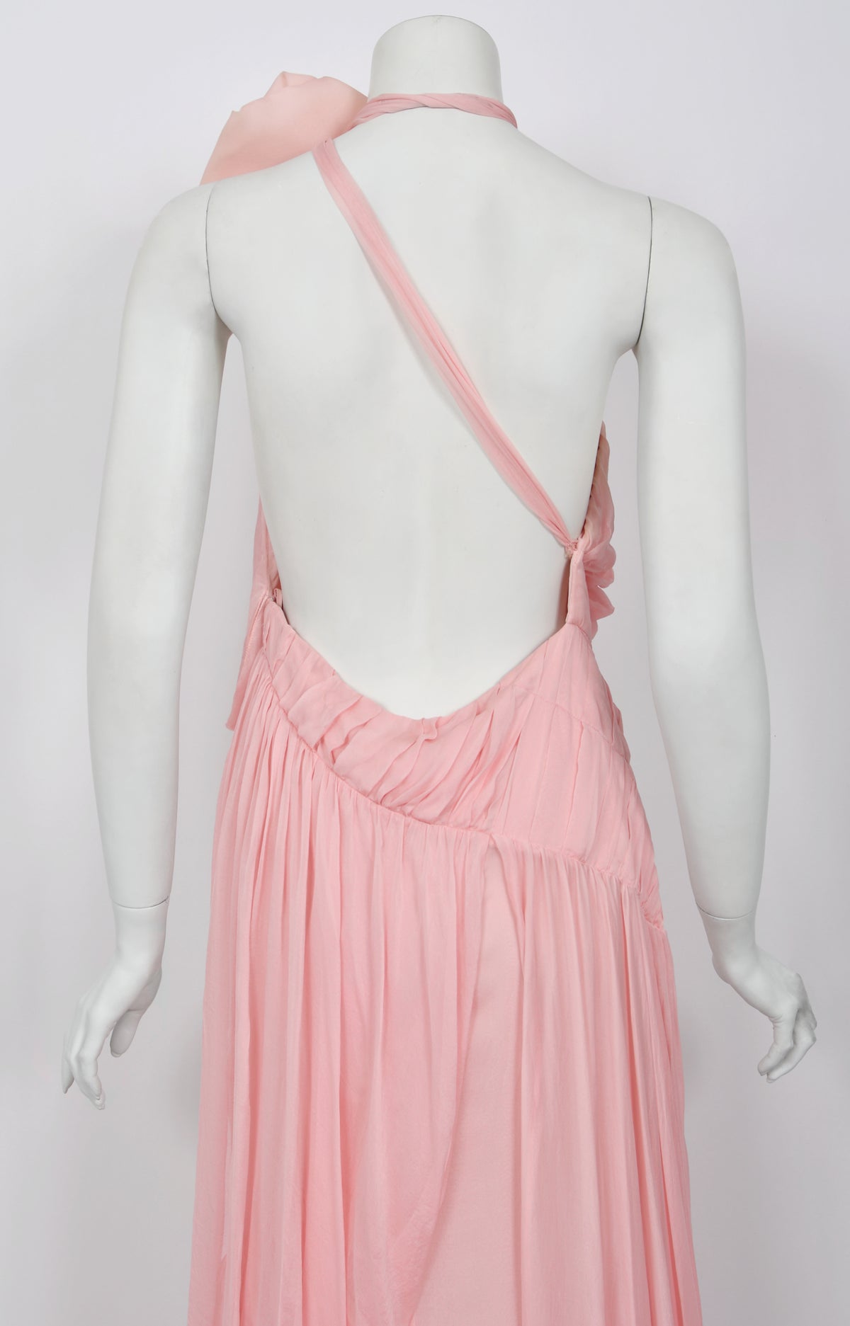 2008 Emanuel Ungaro Runway Blush-Pink Silk Floral Appliqué Trained Gown