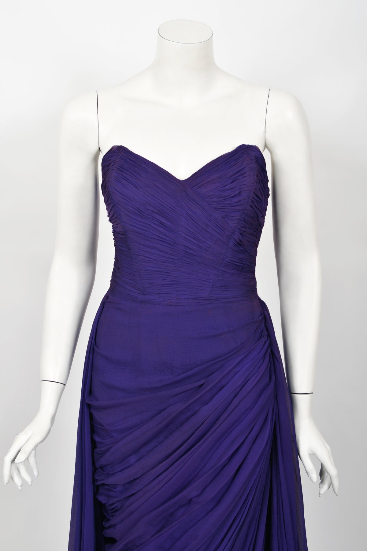 1950&#39;s Gigliola Curiel Couture Pleated Purple Silk Chiffon Strapless Goddess Gown