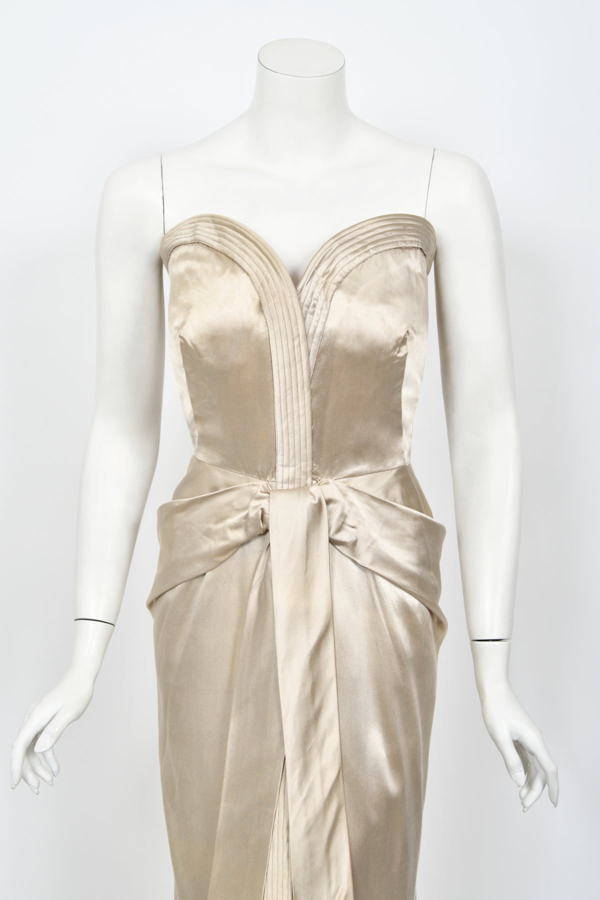 1950&#39;s Jacques Griffe Haute Couture Champagne Strapless Bustier Hourglass Gown