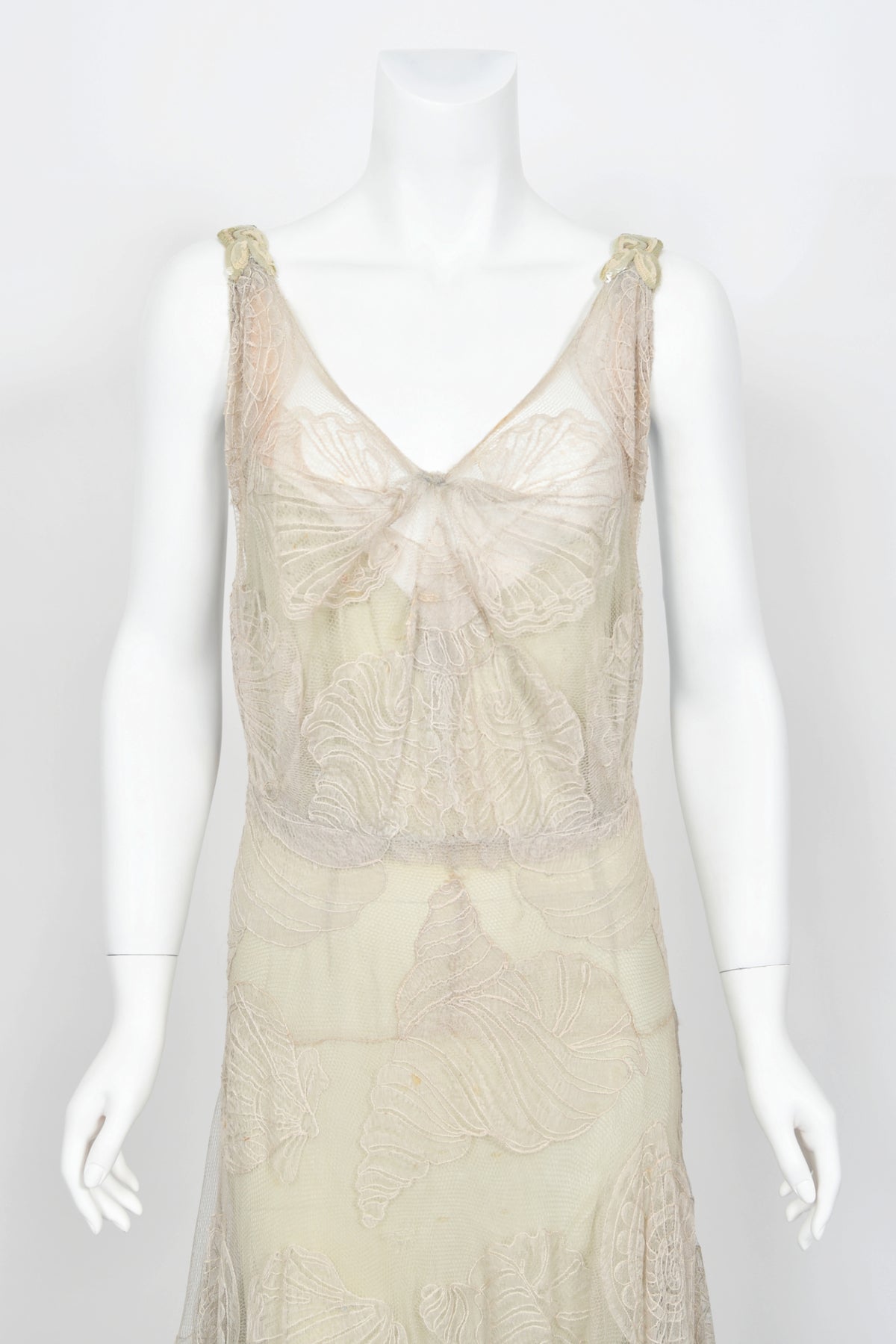 1932 Worth Couture for Elizabeth Arden Sequin Ivory Seashell Motif Lace Gown