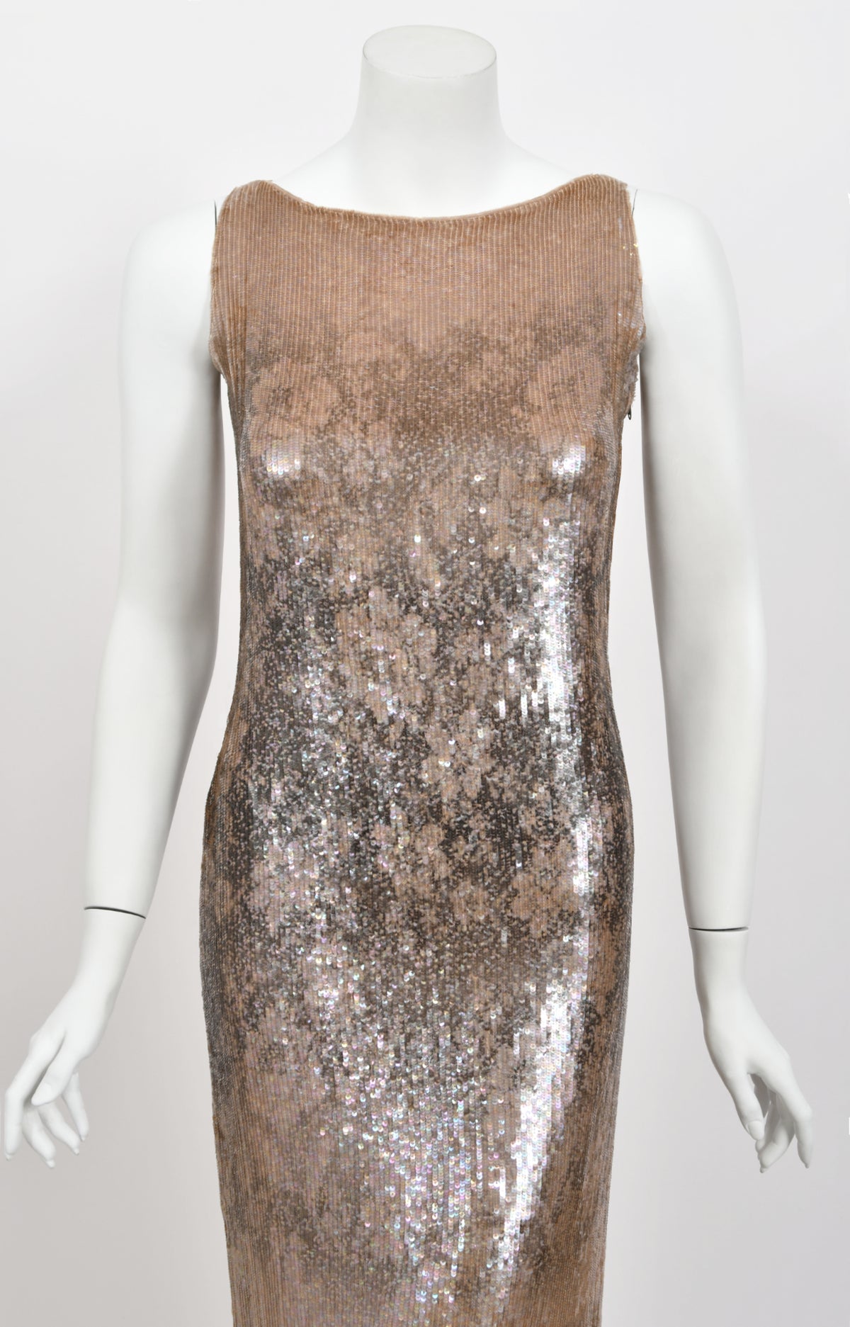 1997 Oscar de la Renta Runway Fully Sequin Floral Motif High-Slit Gown